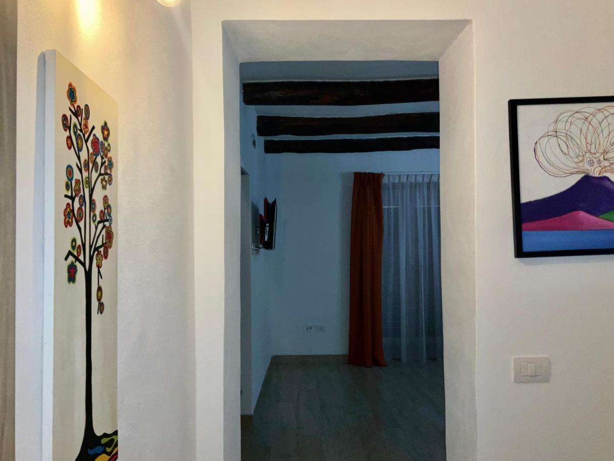 'A Room De' Scugnizzi Naples Luaran gambar