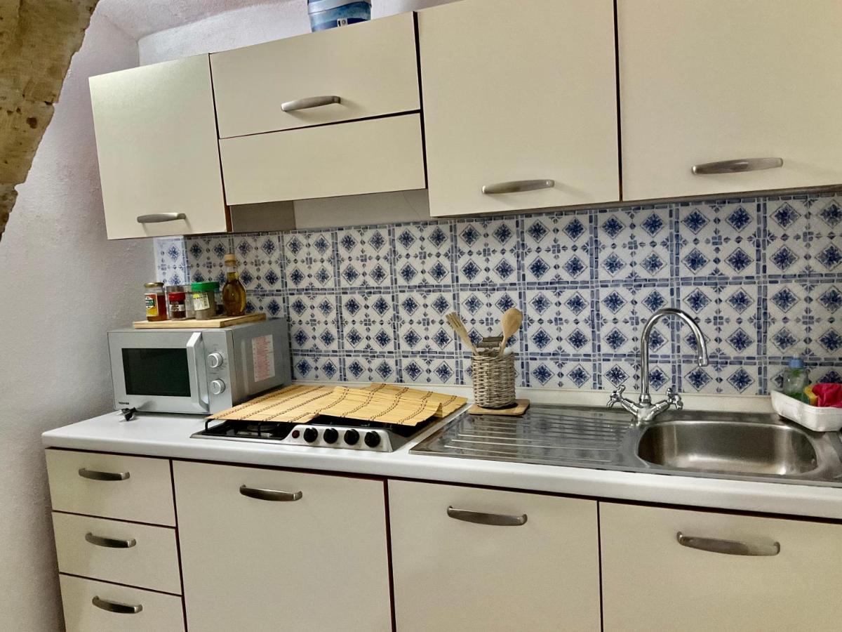 'A Room De' Scugnizzi Naples Luaran gambar