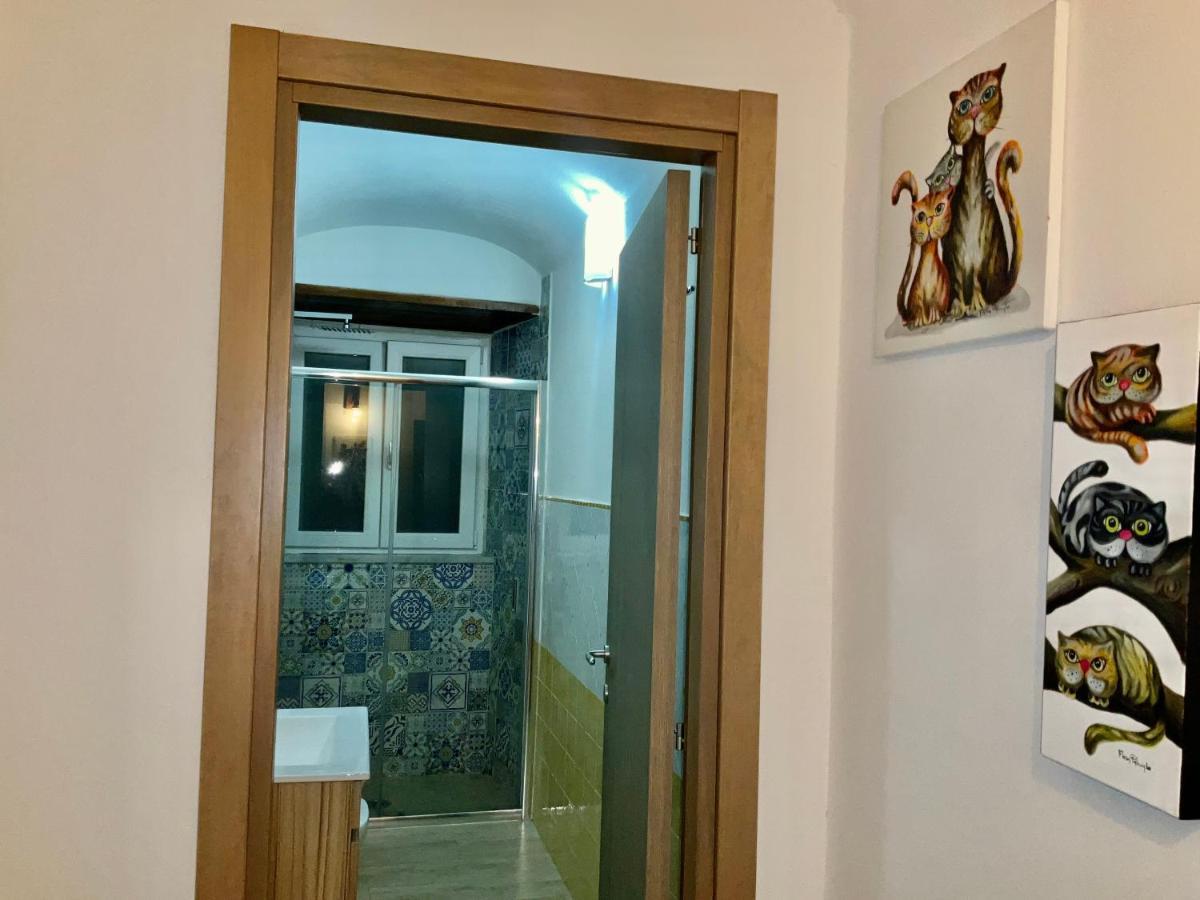 'A Room De' Scugnizzi Naples Luaran gambar